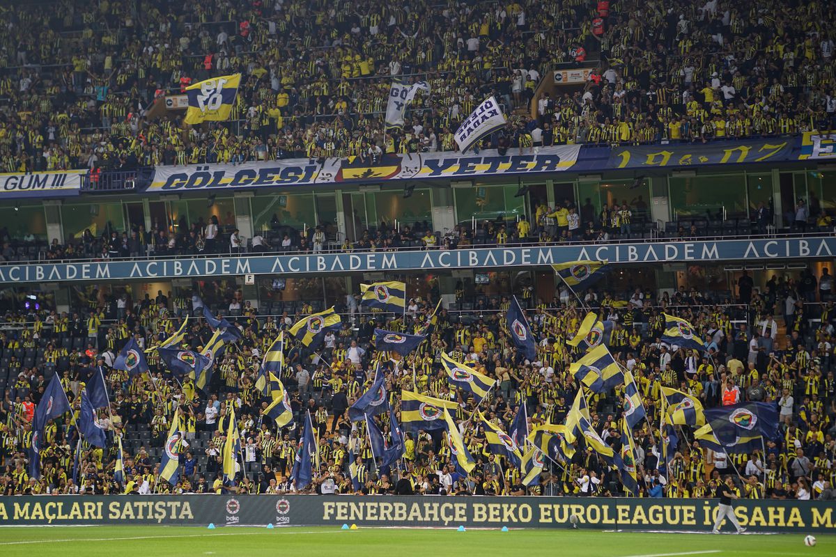 Fenerbahce - Galatasaray 1-3 » Jose Mourinho, umilit în derby-ul Istanbulului