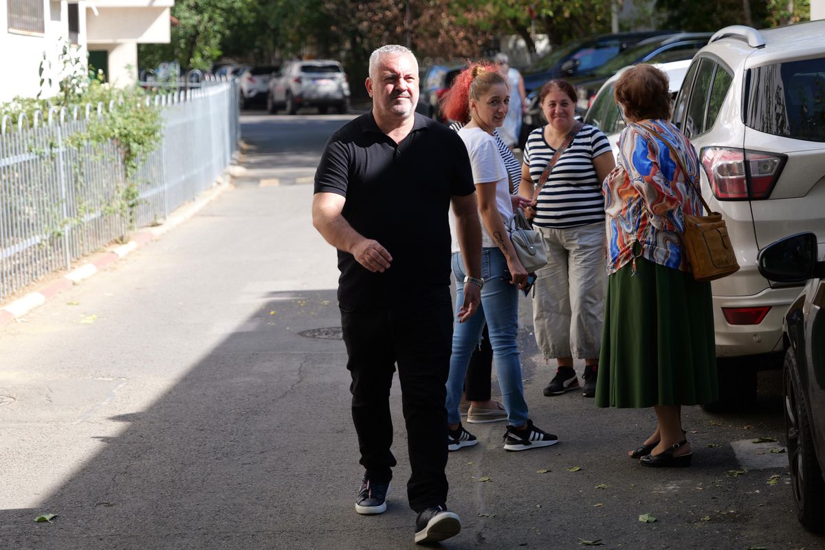 Multe nume din lumea fotbalului la înmormântarea lui Florin Marin