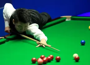 Zhou Yuelong a produs surpriza la English Open » L-a învins pe favoritul turneului și va juca finala