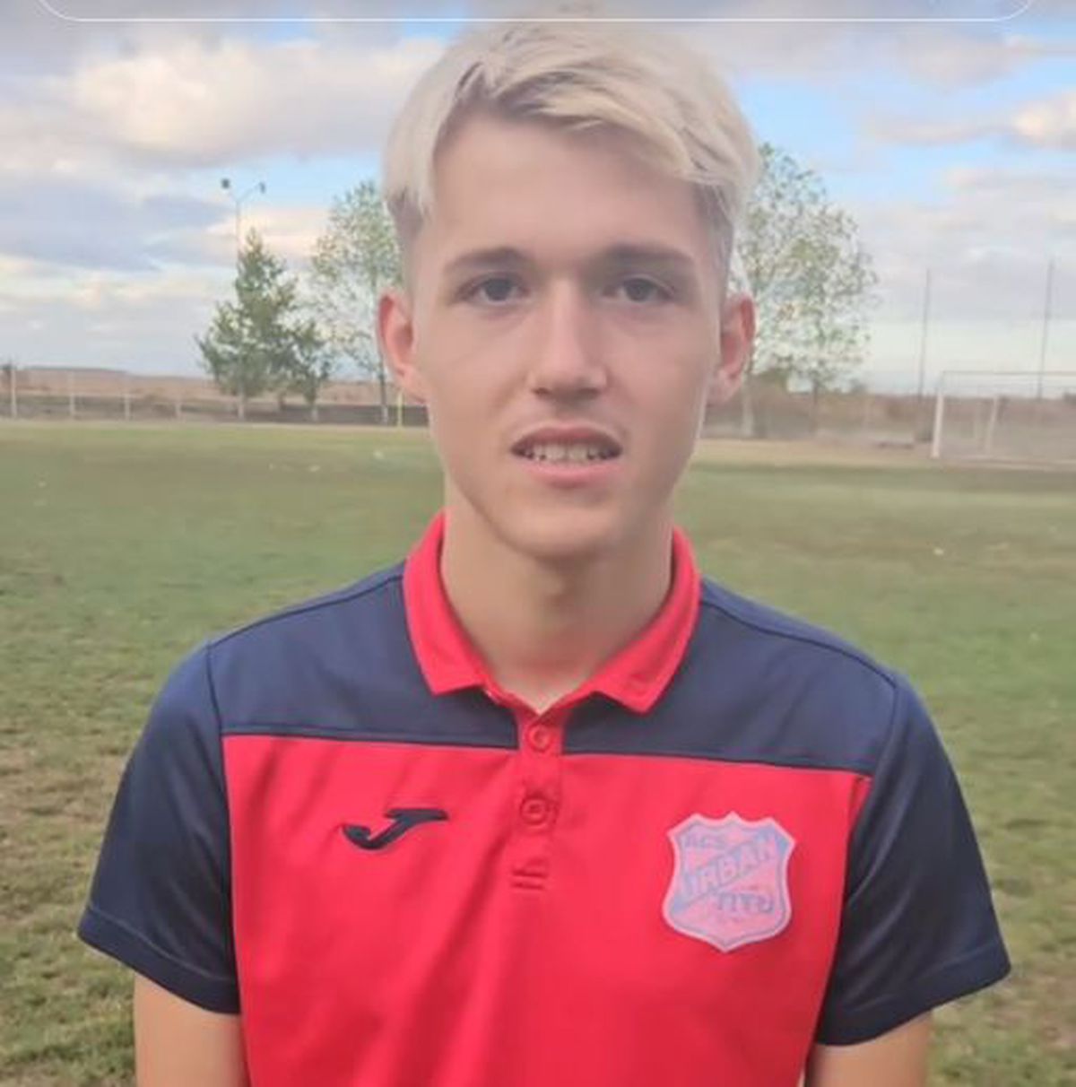 Dani Popescu, fratele lui Tavi Popescu, cu emoții la primul lui interviu, cu 500.000 de vizualizări: „Ce chef aveam să joc...”