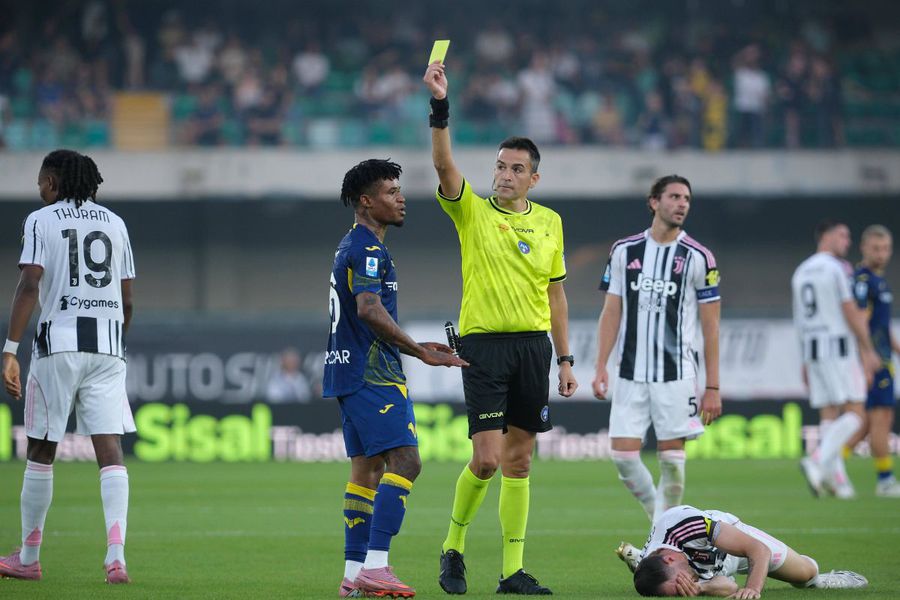 Haos la Verona: a confundat numerele la analiza VAR! » „O rușine de penalty dat de cineva care n-a jucat fotbal”
