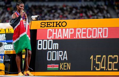 Un nou record al Jarmilei Kratochvilova a fost doborât » Lilian Odira a corectat o bornă ce rezista de 42 de ani în proba de 800 m