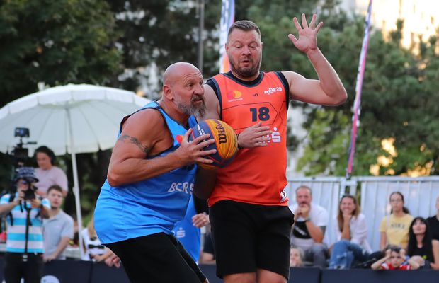 „Arnold” Stelea vs. „Săgeată” Niculae » Spectacol inedit pe terenul de baschet la Sport Arena Streetball