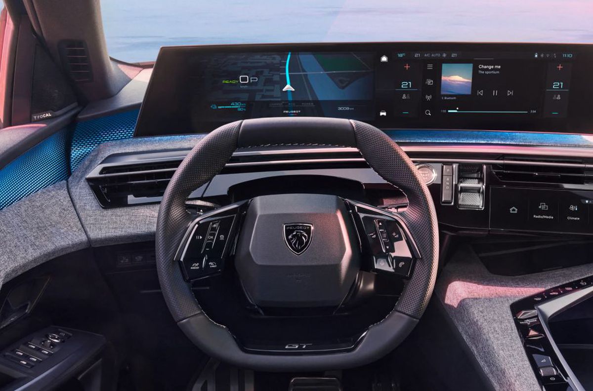 Revoluţie pe piaţa auto! Un cunoscut producător lansează prima mașină electrică cu baterie integrată complet