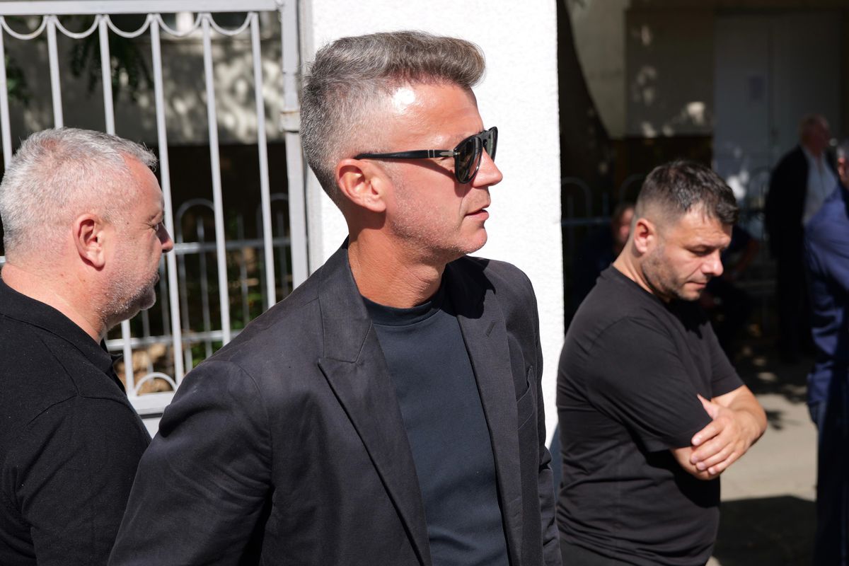 Multe nume din lumea fotbalului la înmormântarea lui Florin Marin