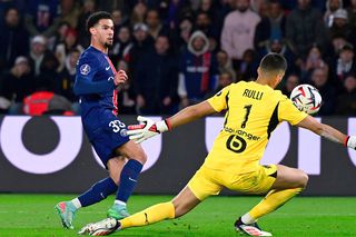 Marseille - PSG a fost amânat cu doar câteva ore înaintea fluierului de start » Ce s-a întâmplat înaintea derby-ului Franței