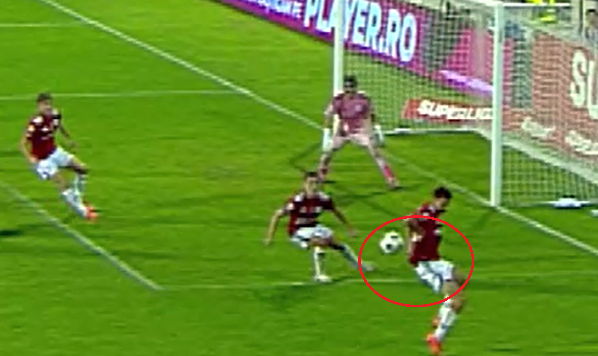 Craiova acuză arbitrajul, după primul eșec al sezonului: „El ia mai mulți bani, el decide!”