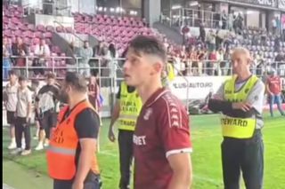 Momentul în care Alexandru Dobre îi înfruntă pe rapidiștii care îl înjurau: „Escrocule!” / „Bă, tu trebuie să fii alături de noi!”