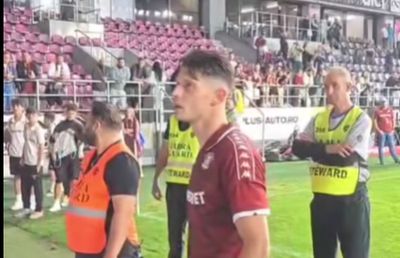 Momentul în care Alexandru Dobre îi înfruntă pe rapidiștii care îl înjurau: „Escrocule!” / „Bă, tu trebuie să fii alături de noi!”