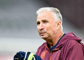 Cu ce salariu este ademenit Dan Petrescu pentru a semna cu CSKA Sofia