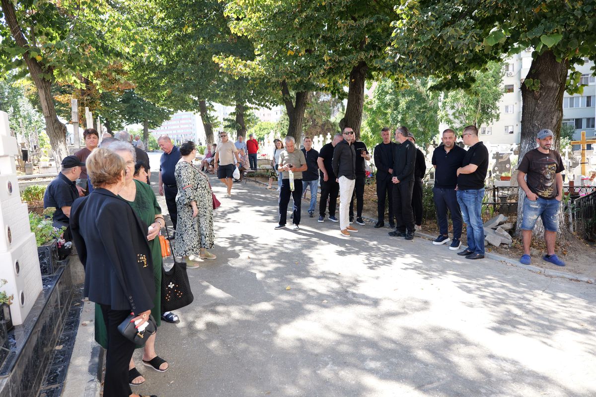 Înmormântarea lui Florin Marin