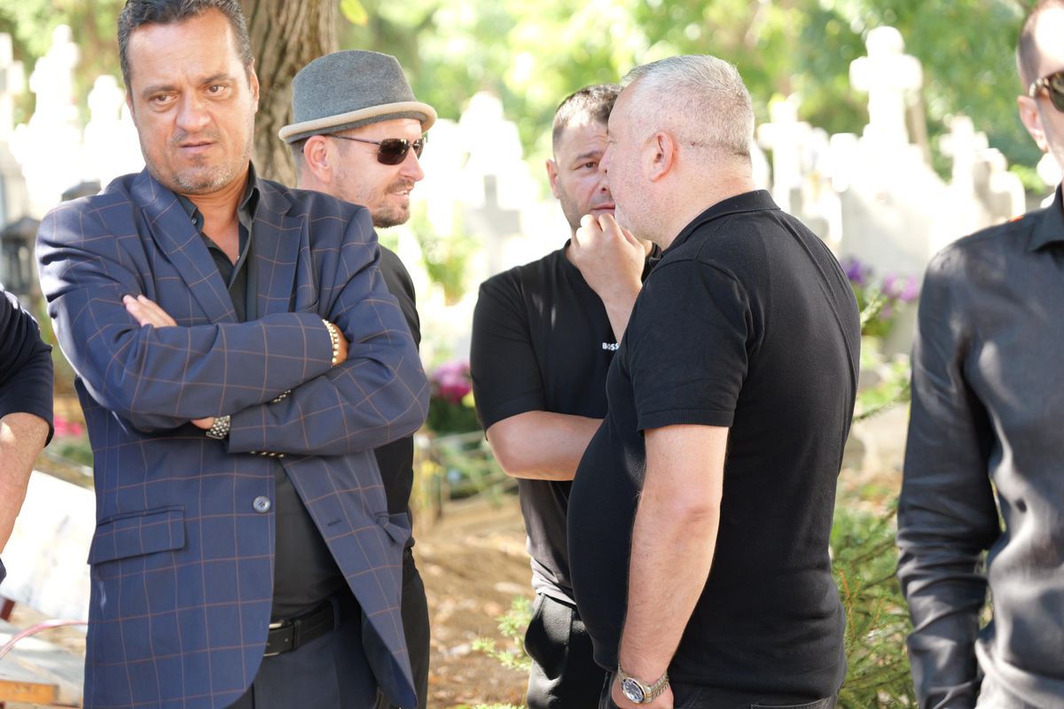 Multe nume din lumea fotbalului la înmormântarea lui Florin Marin