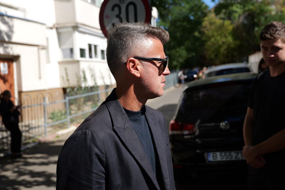 Multe nume din lumea fotbalului la înmormântarea lui Florin Marin