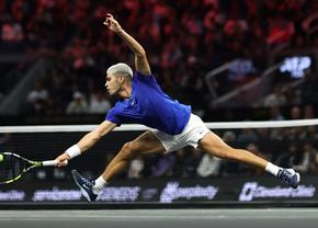 Echipa Lumii, revenire impresionantă în ziua a 2-a a Laver Cup » Carlos Alcaraz, învins clar sub privirile lui Roger Federer și Stephen Curry