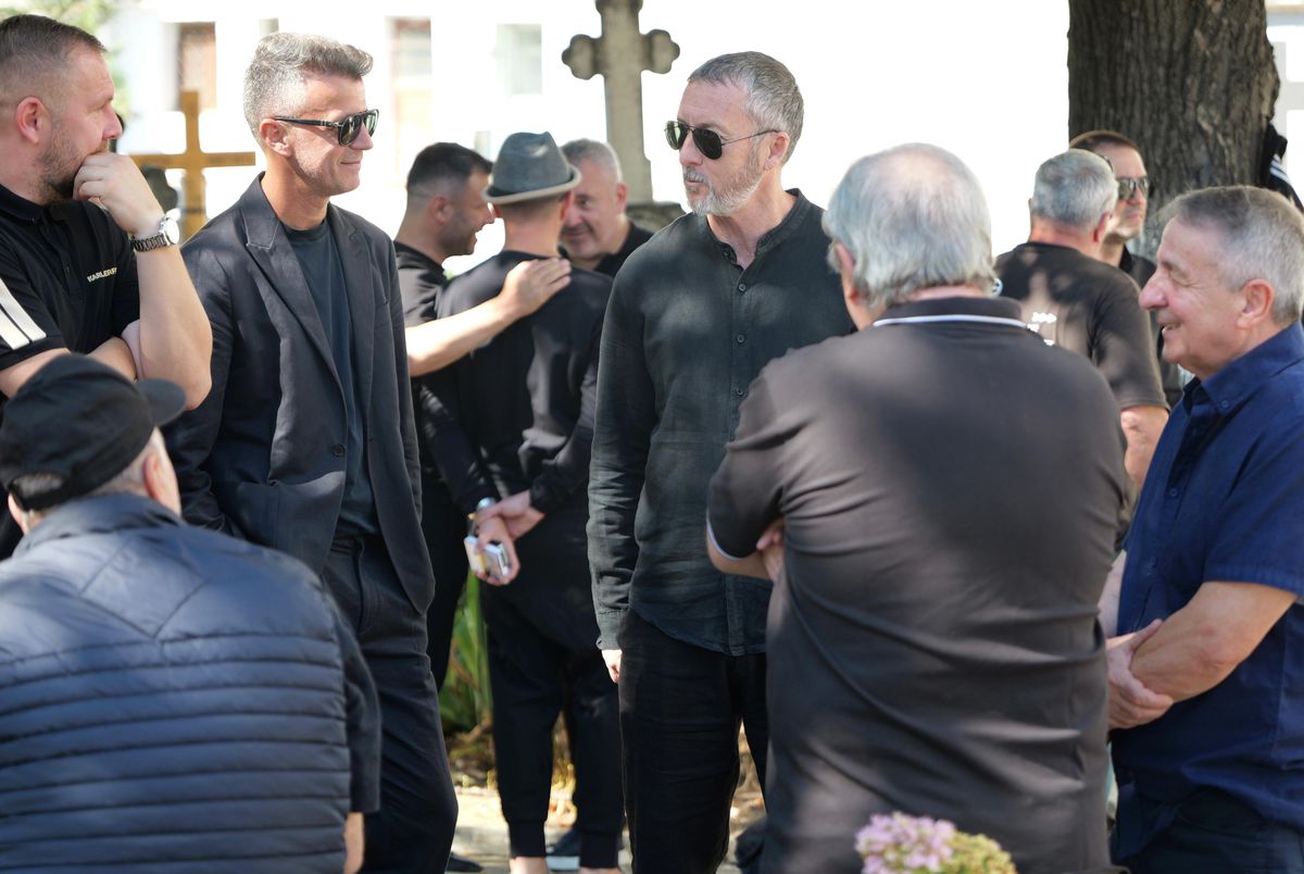 Multe nume din lumea fotbalului la înmormântarea lui Florin Marin