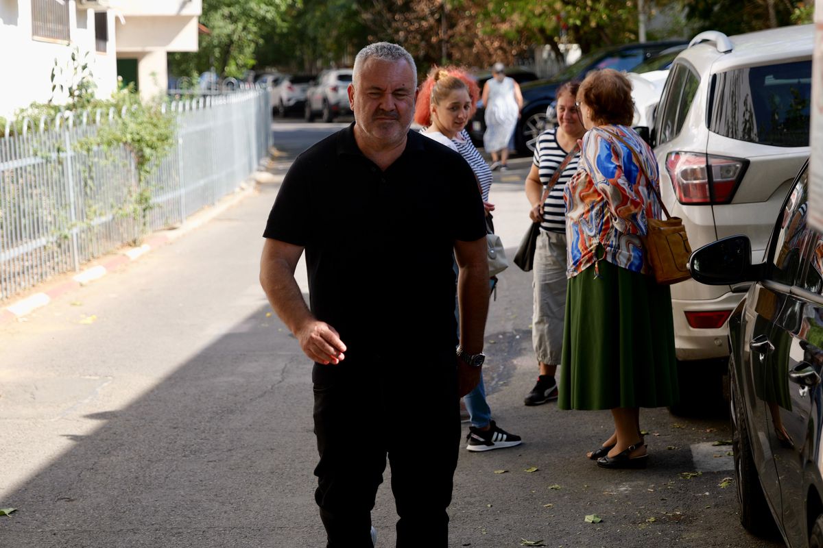 Multe nume din lumea fotbalului la înmormântarea lui Florin Marin