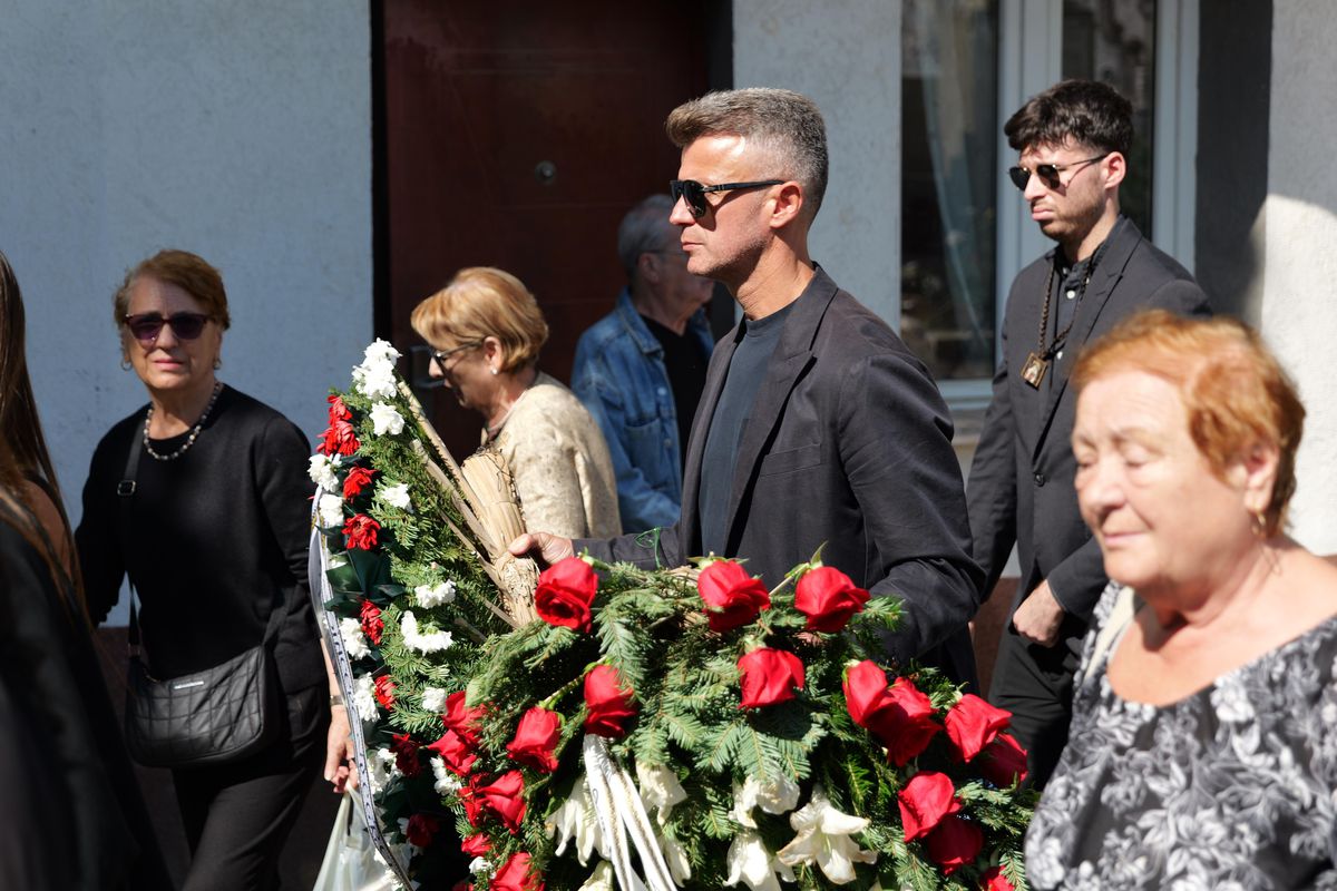 Multe nume din lumea fotbalului la înmormântarea lui Florin Marin