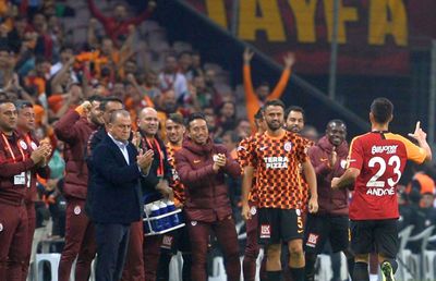 VIDEO Florin Andone amenință Realul: „Îi respectăm, dar cu oamenii noștri în spate putem face orice! Aici lumea trăiește și moare pentru fotbal”