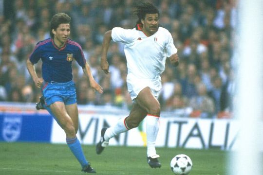 Dan Petrescu vs. Ruud Gullit, în finala Cupei Campionilor Europeni din mai 1989