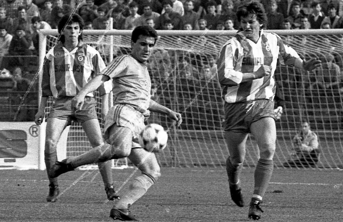 EPISODUL 10: Steaua - Dinamo din 1989 a avut poate cel mai spectaculos fotbal jucat vreodată în România: 60 de minute de joc și peste 70 de driblinguri în ultimul Derby de România dinaintea Revoluției!