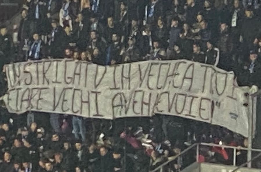 Banner rasist la Rapid - Farul » Ce mesaj jignitor a apărut în Giulești