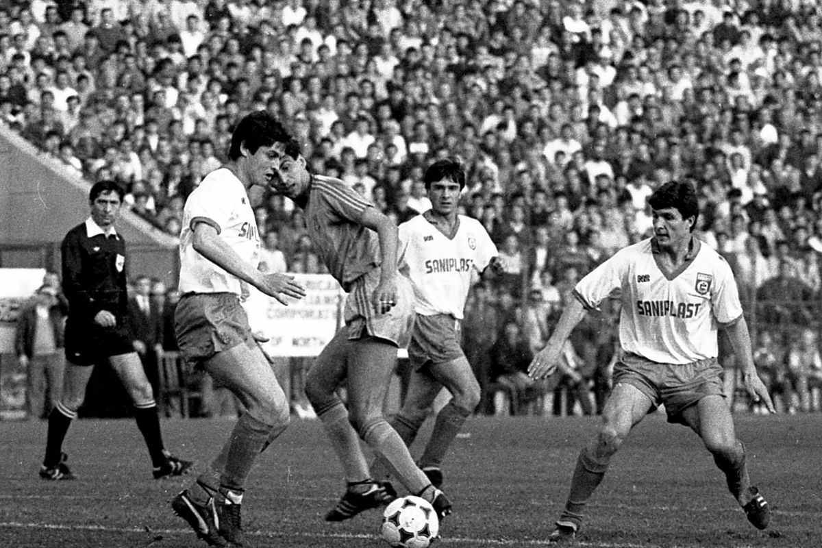 EPISODUL 10: Steaua - Dinamo 0-3 (1989) » MVP-urile unui meci de poveste au fost cei doi decari: Hagi și Mateuț + Mihăescu, „gardianul” stelistului