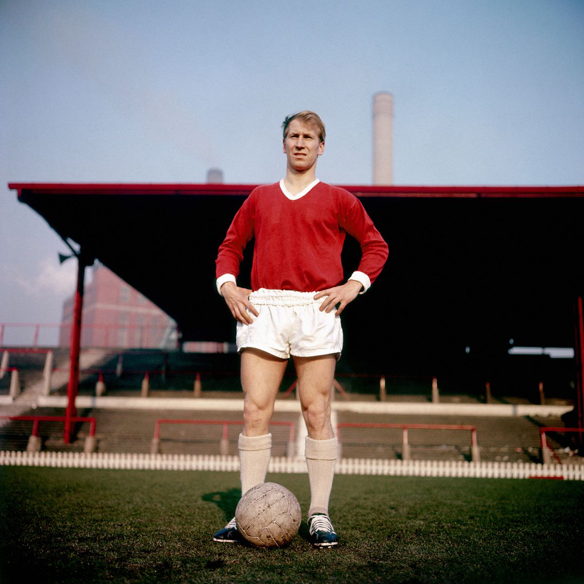 Sir Bobby Charlton a murit » Legendarul fotbalist avea 86 de ani