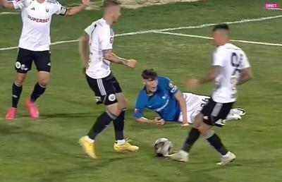 Istvan Kovacs l-a iertat pe Mazilu de eliminare » Fază stringentă în careul lui U Cluj