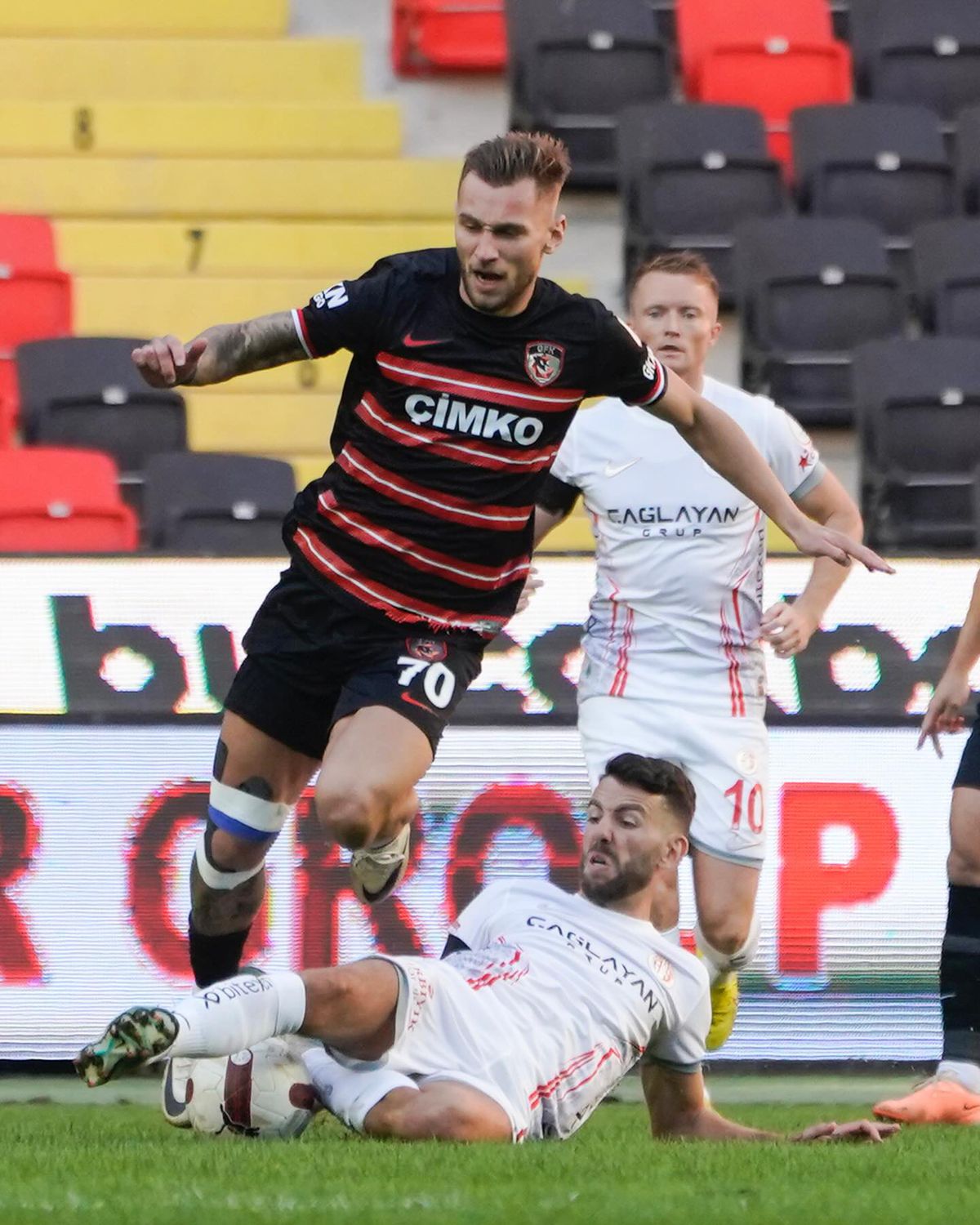 Marius Șumudică i-a lăsat mască pe turci cu apariția de la meciul de astăzi: „O alegere interesantă” » Victorie importantă, cu Niță, Maxim și Drăguș titulari