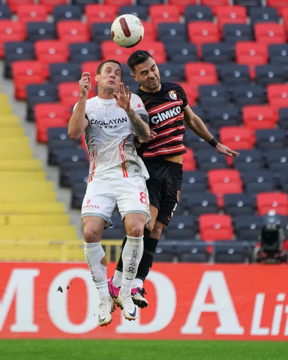 Marius Șumudică i-a lăsat mască pe turci cu apariția de la meciul de astăzi: „O alegere interesantă” » Victorie importantă, cu Niță, Maxim și Drăguș titulari