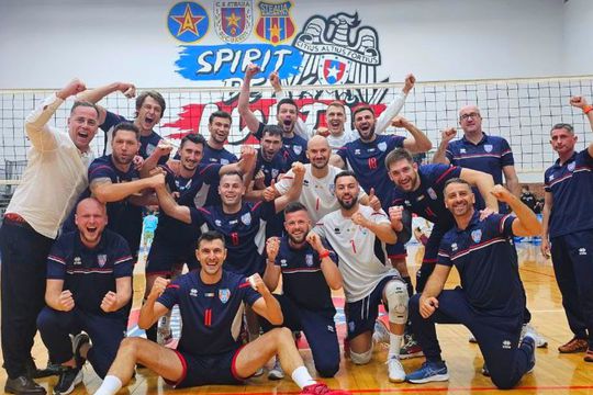 Steaua s-a impus cu 3-2 (25-22, 25-27, 20-25, 25-17, 15-13) în fața Rapidului la volei masculin
Foto: facebook/steauabucuresti