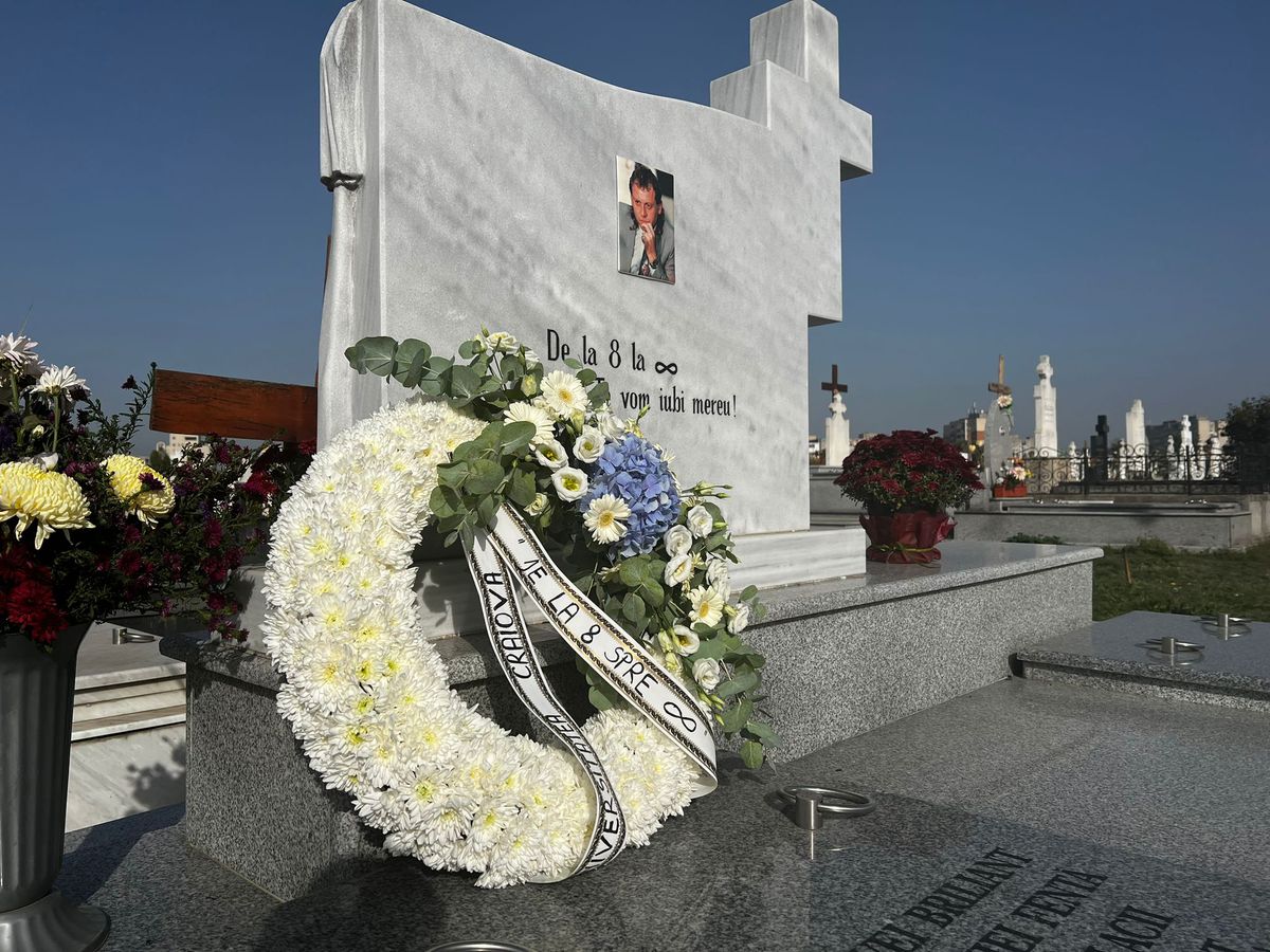 5 ani de la decesul lui Ilie Balaci. Screciu, Ivan și Mitriță au pus o coroană la mormânt