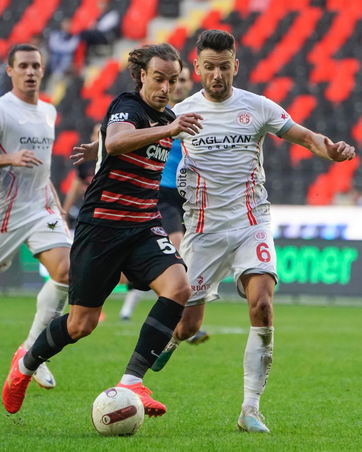 Marius Șumudică i-a lăsat mască pe turci cu apariția de la meciul de astăzi: „O alegere interesantă” » Victorie importantă, cu Niță, Maxim și Drăguș titulari