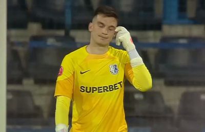 Gafă uriașă în Farul - U Cluj » Grameni și Aioani l-au lăsat pe Cîmpanu singur cu poarta goală