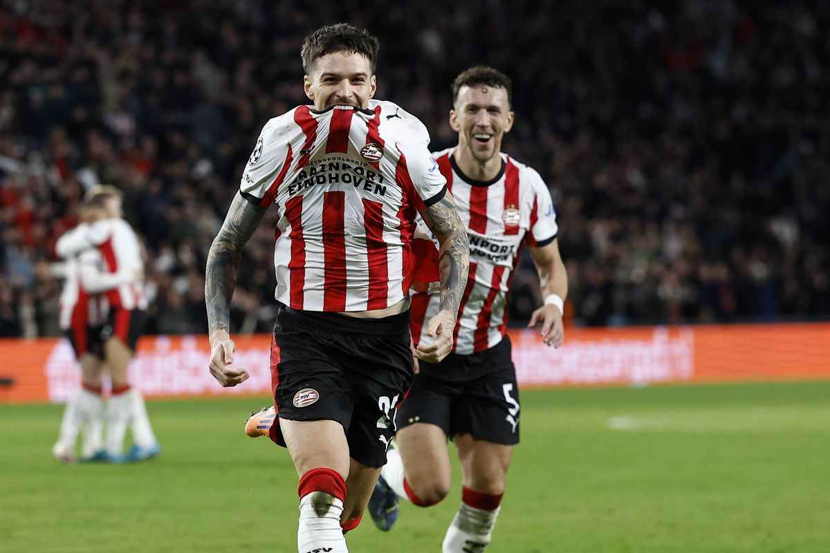 „Dennis Man a strălucit!” » Aplauze în Olanda pentru prestația de gală din PSV - Napoli