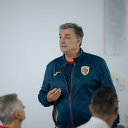 Sesiune de analiză și perfecționare la Mogoșoaia pentru arbitrii din Superligă. Foto: frf.ro