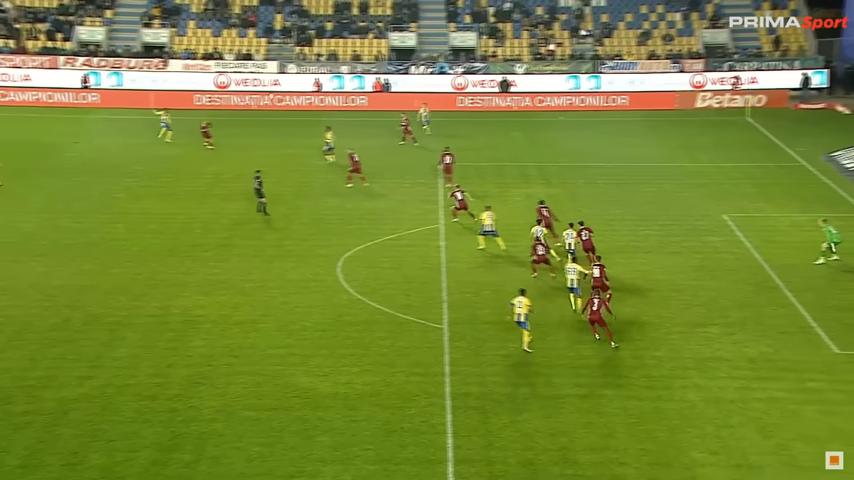 Preluarea lui Chică-Roșă din Petrolul - CFR Cluj