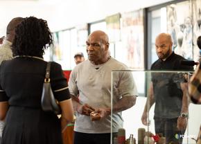 La jumătate de secol după un meci de box celebru, Mike Tyson a vizitat Republica Democrată Congo: „Am fost primit foarte călduros”