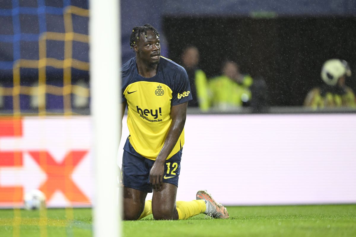 Cristi Chivu: „Sunt român, nu mi-a venit alt cuvânt în minte” » Moment savuros în dialogul cu jurnaliștii