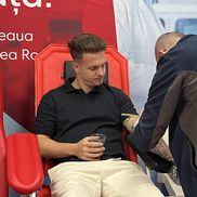 Jucătorii lui Dinamo au mers astăzi la Centrul de Transfuzie Sanguină pentru a dona sânge