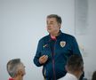 Sesiune de analiză și perfecționare la Mogoșoaia pentru arbitrii din Superligă. Foto: frf.ro