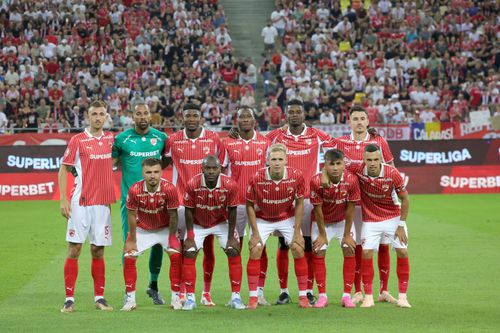 Dinamo se află pe locul 4 în Superliga. FOTO: GSP.ro
