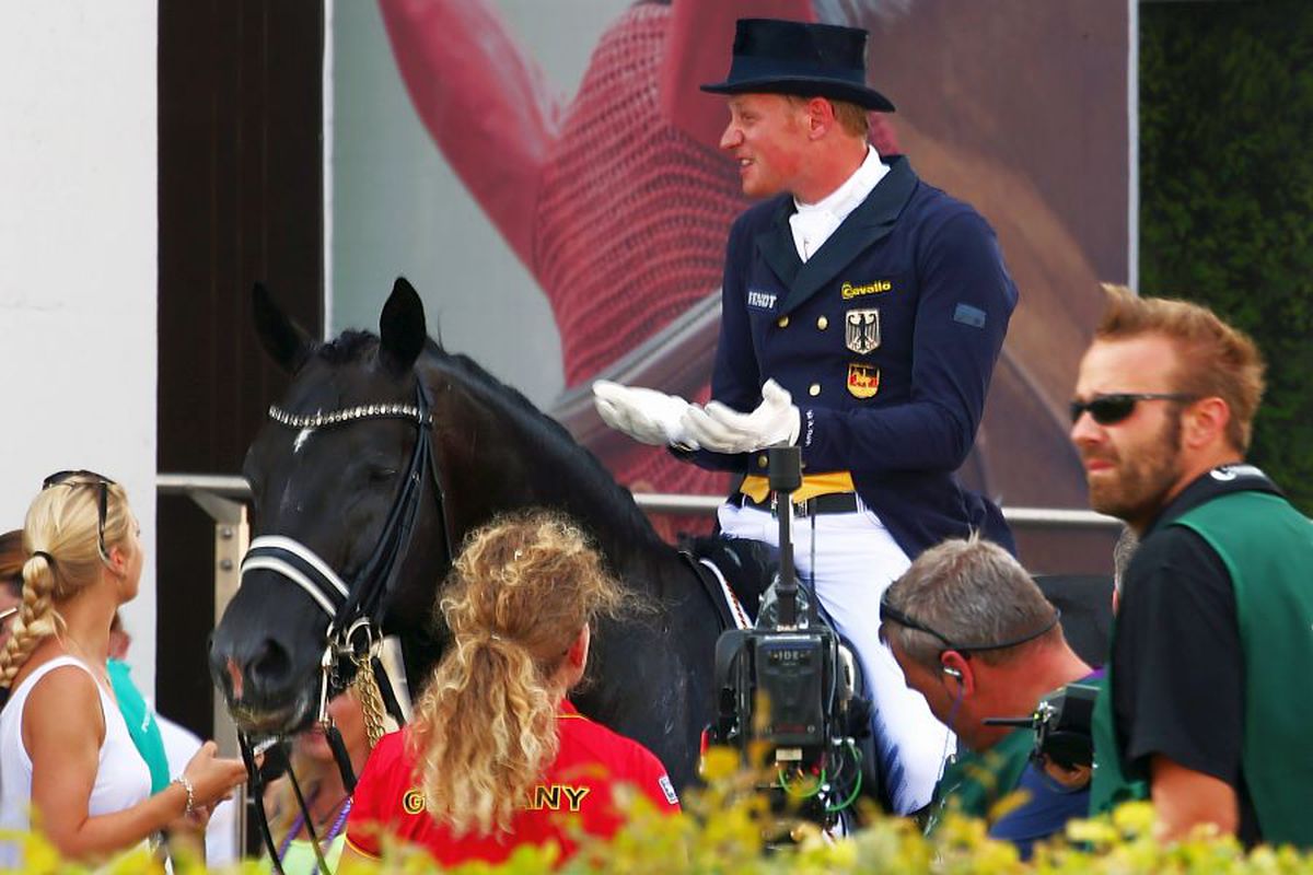 FOTO „Toto”, cel mai faimos cal de dresaj din lume! A costat o sumă fabuloasă și are peste 1000 de mânji
