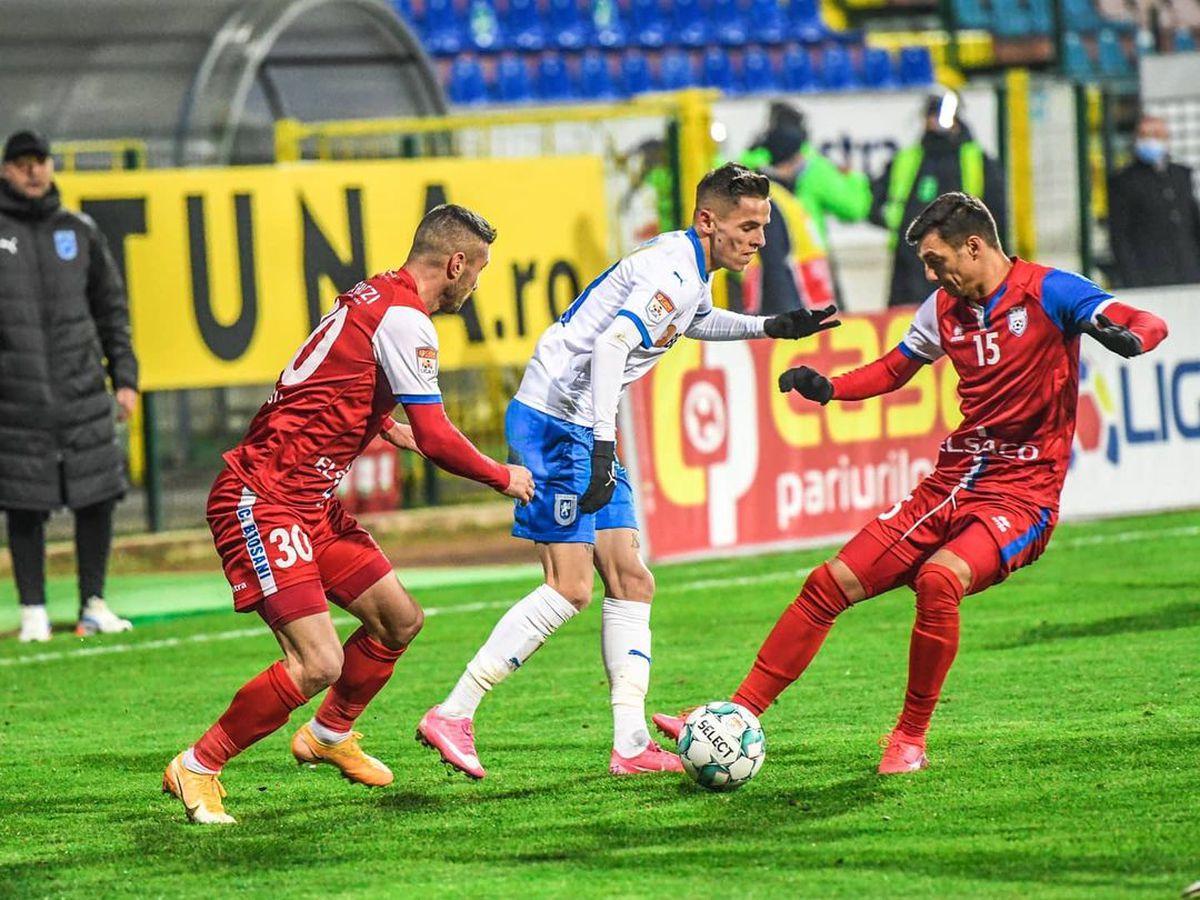 Conducerea Craiovei, disperată de arbitrajul din meciul cu Botoșani: „Am avut două penalty-uri. Unul se vedea de pe Pluto” + Săgeți către CFR Cluj