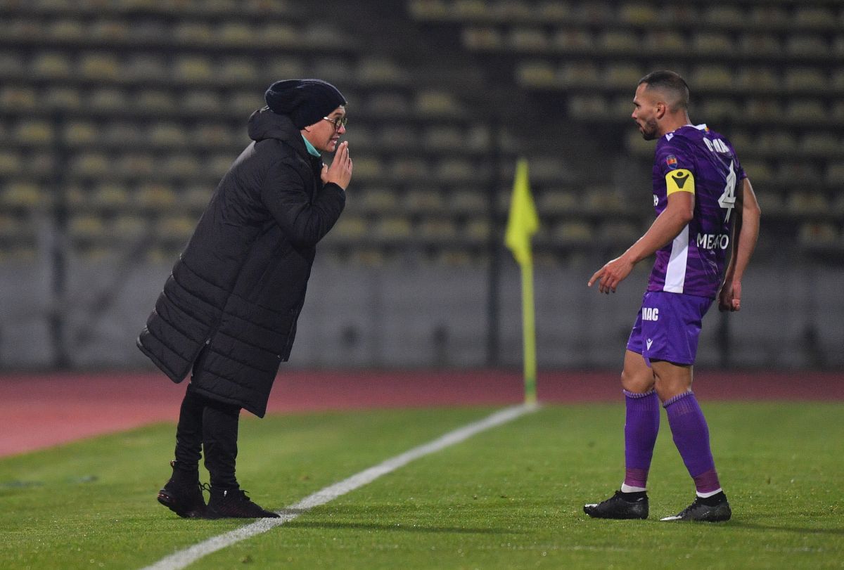Show în Trivale » 5 goluri în FC Argeș - CSU Craiova, iar Reghe e la 14 puncte de lider!