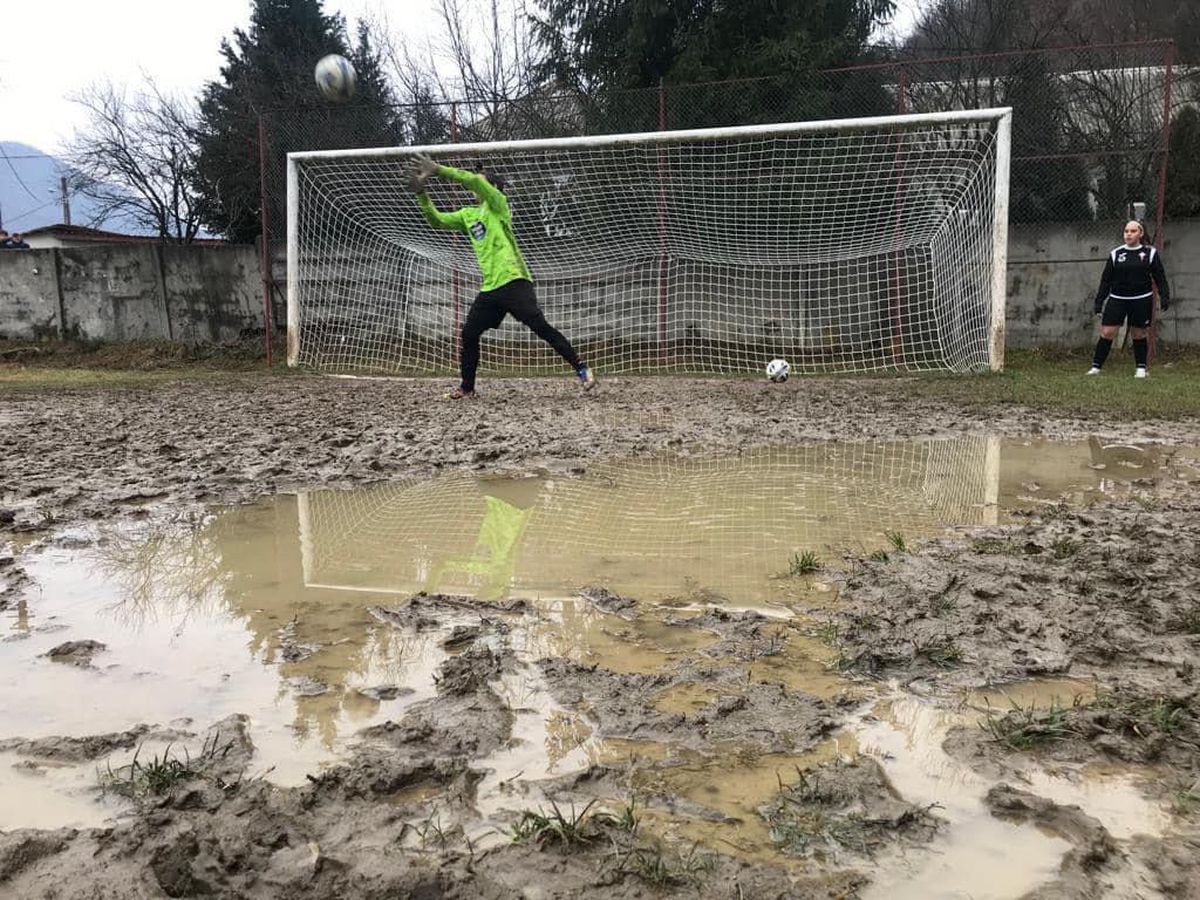 ACS Fotbal Feminin Baia Mare 2 și ACS Colțea 1920 Brașov - Liga 3 Feminin
