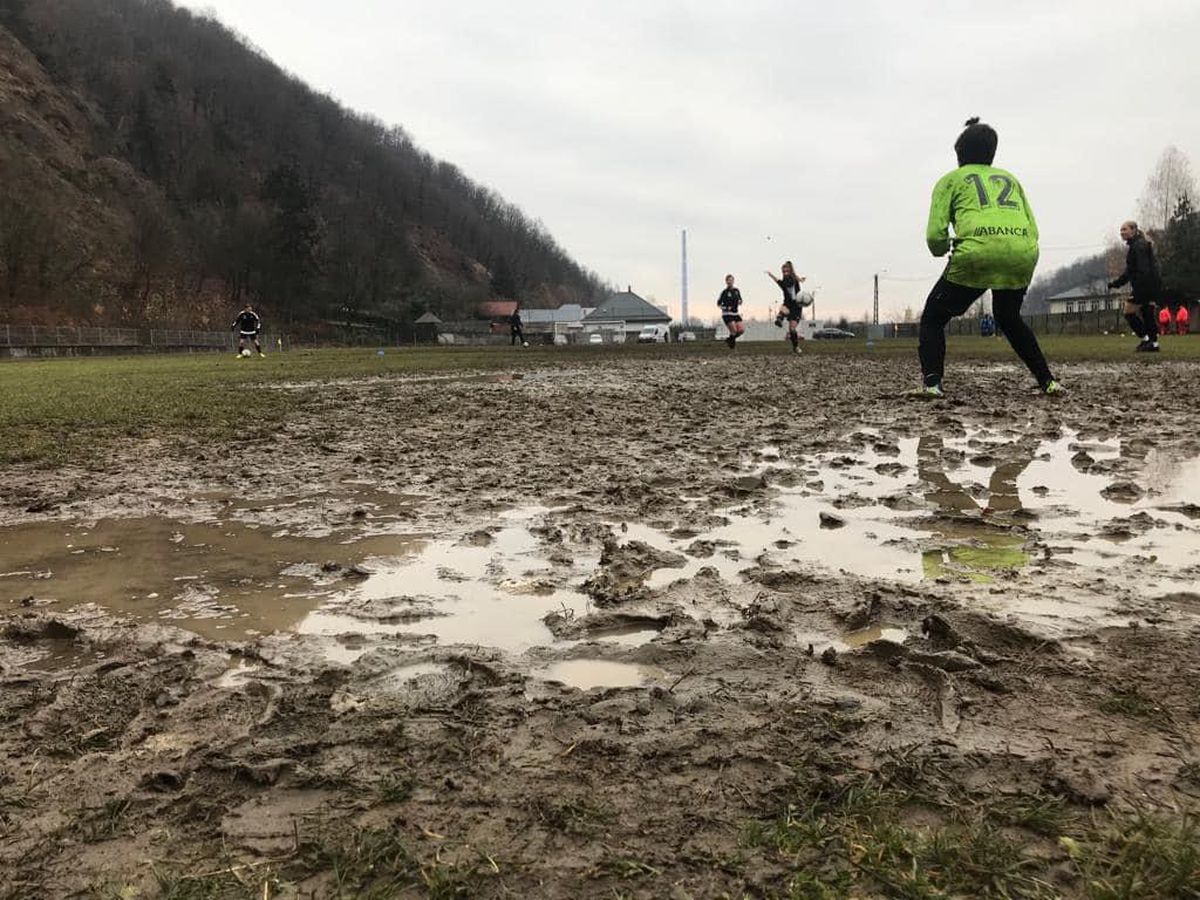 ACS Fotbal Feminin Baia Mare 2 și ACS Colțea 1920 Brașov - Liga 3 Feminin