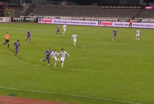 FC Argeș - CSU Craiova. După ce Alexandru Crețu a fost eliminat pentru două faulturi comise în decurs de 4 minute în prima repriză, oltenii au comis-o grav și în partea secundă.
