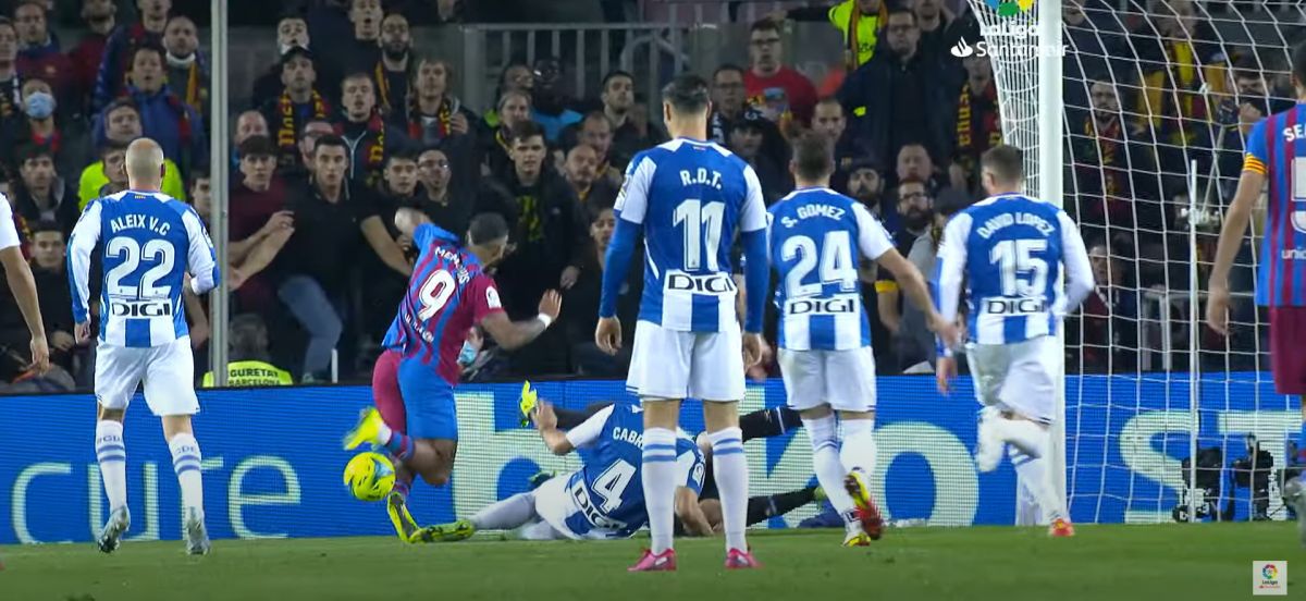 Barcelona - Espanyol, penalty obținut de Depay