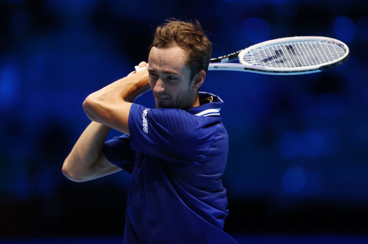 Alexander Zverev s-a impus la Turneul Campionilor! L-a dominat autoritar pe Medevedev și încheie un an fenomenal